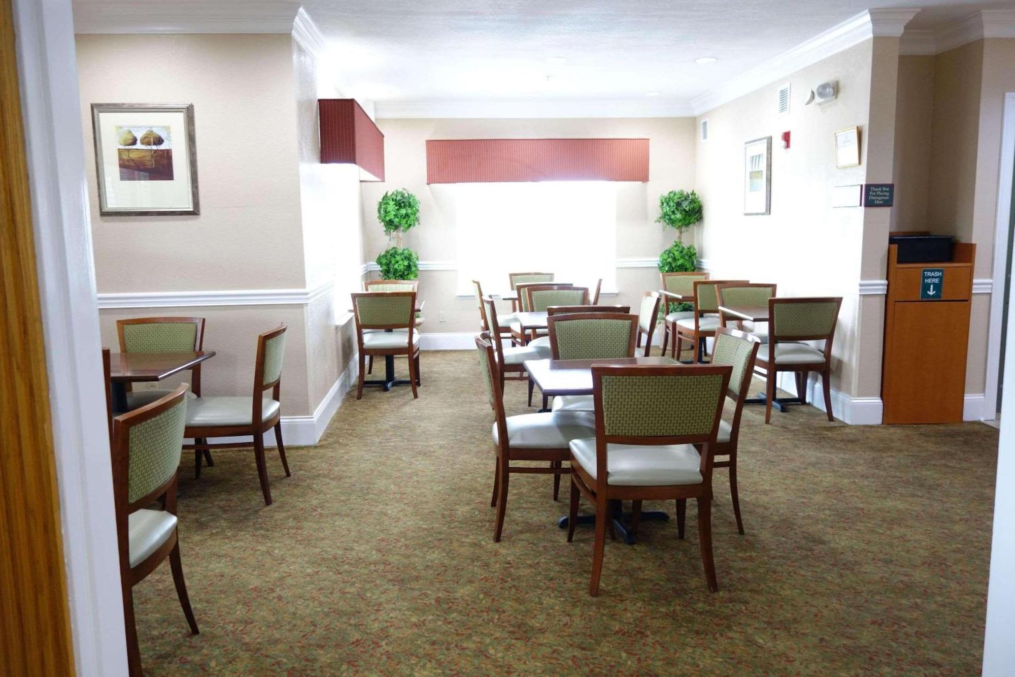 Country Inn & Suites By Radisson, Biloxi-Ocean Springs, Ms Exterior foto